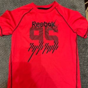 Reebok youth athletic top